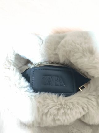 Bolso de Pelo Beige Zara