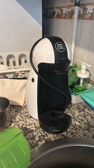 Cafetera Krups Dolce Gusto Blanca y Negra