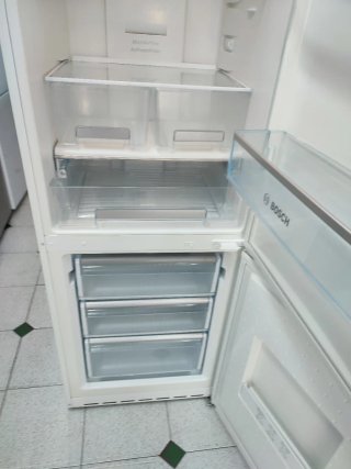 Nevera combi Bosch 185/60cm A+ con garantía envío