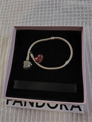 OFERTA_ PANDORA Conjunto corazón