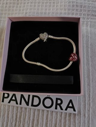 OFERTA_ PANDORA Conjunto corazón