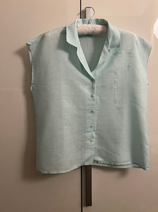 Camicetta donna azzurra con ricami