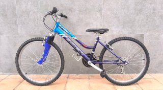 Bicicleta de 24 pulgadas niños QUER nueva