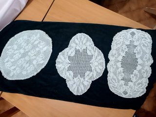 Centrini filet fatti a mano in cotone