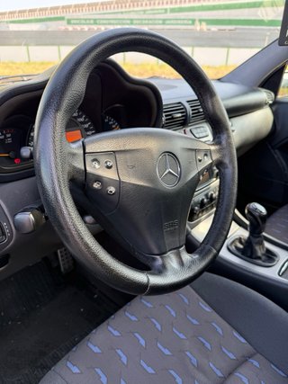 Mercedes-Benz Clase C 2003