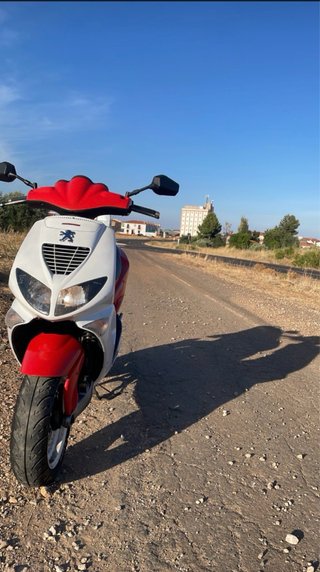 Peugeot Speedfight 49cc Scooter ciclomotor