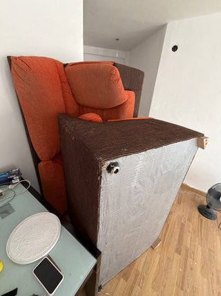 2 sofás y 2 mesas de salón