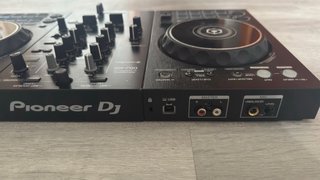Controlador DJ Pioneer DDJ-400 con maletin
