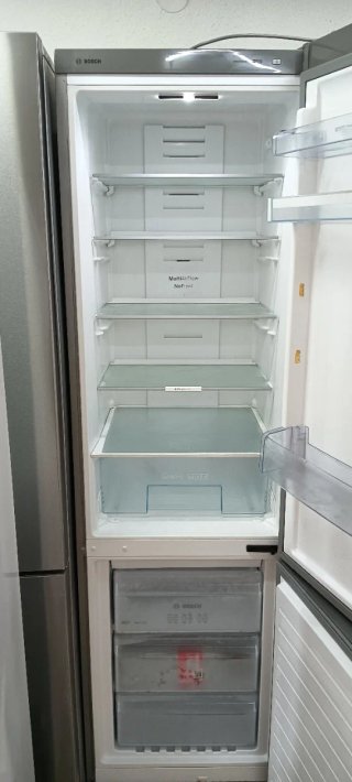NEVERA COMBI BOSCH NO FROST ENERGÍA A+