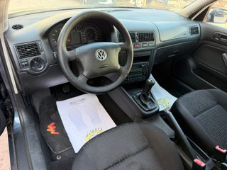 VOLKSWAGEN GOLF 1.6 I 100 CV UNICO DUEÑO