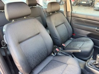 VOLKSWAGEN GOLF 1.6 I 100 CV UNICO DUEÑO