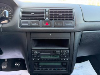 VOLKSWAGEN GOLF 1.6 I 100 CV UNICO DUEÑO