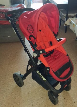 Carro de paseo Explorer rojo