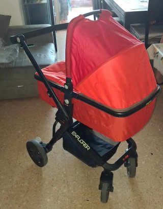 Carro de paseo Explorer rojo