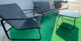 Mesa de exterior y 2 sillas