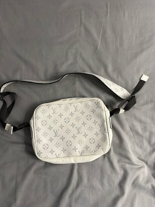 Bandolera Louis Vuitton Blanca Monogram Gris
