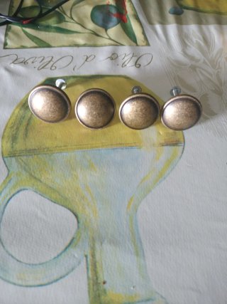 4 Pomos Vintage Bronce
