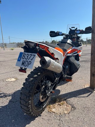 KTM 890 Adventure R Naranja/Blanca