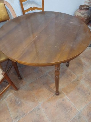 Mesa de comedor y 6 sillas,y mesa camilla