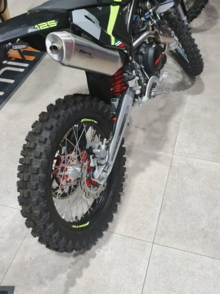 Fantic XEF 125 Black Phantom