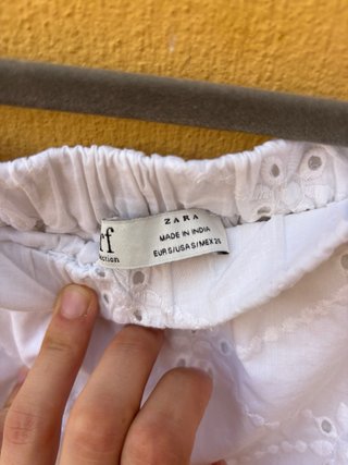 Mono corto Zara blanco bordado