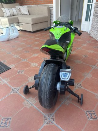 Moto Eléctrica Kawasaki Ninja Verde