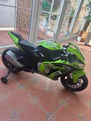 Moto Eléctrica Kawasaki Ninja Verde