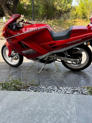 Cagiva Freccia C12 Roja y Blanca