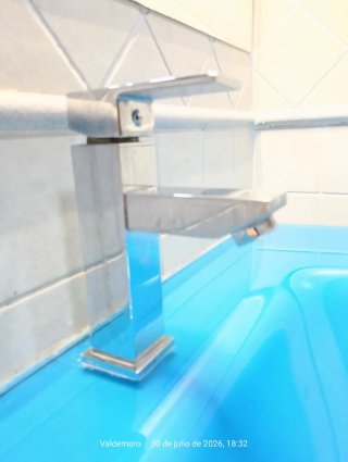 Mueble de baño completo azul y blanco