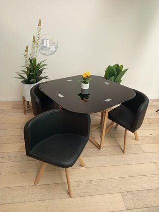 Mesa de cristal templado  + 4 sillas