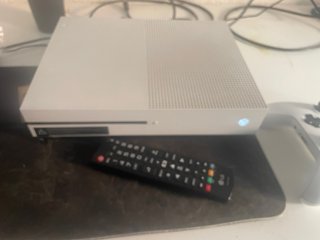 Xbox One S + TV LG 24 pulgadas