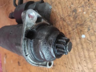 Motor de arranque 02A911023R Volkswagen Golf IV C