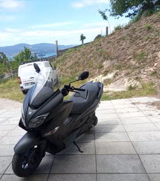 Suzuki Burgman 400 ABS Negra