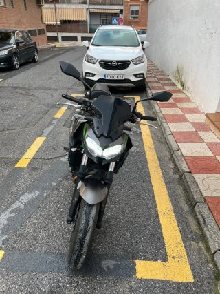 Kawasaki Z650 2024 (Limitada A2) 18.505 km