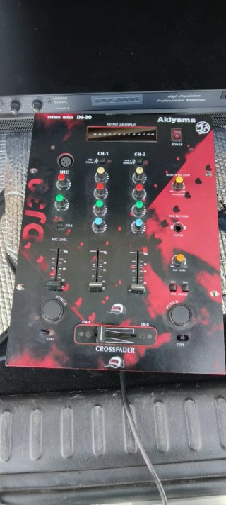 Mesa de mezclas Akiyama DJ-30 3 canales