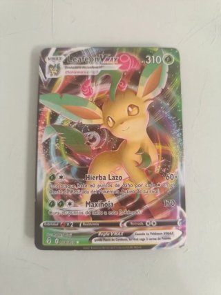 Sylveon VMAX Carta Pokémon 211/203