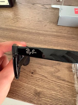 Occhiali da sole Ray-Ban Wayfarer neri