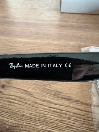 Occhiali da sole Ray-Ban Wayfarer neri