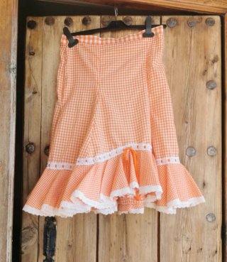 Falda y blusa flamenca naranja y blanca
