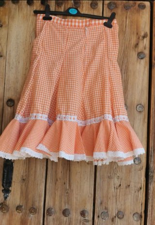 Falda y blusa flamenca naranja y blanca