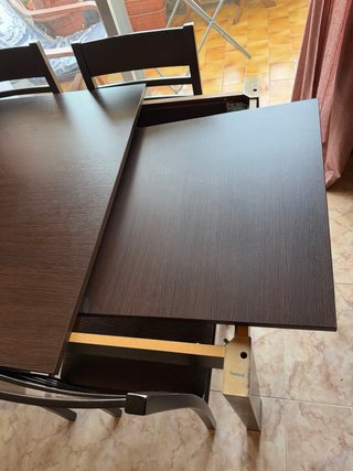 Mesa comedor extensible + 4 sillas madera
