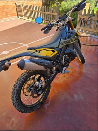 Rieju MRT PRO 50 Negra y Amarilla