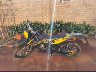 Rieju MRT PRO 50 Negra y Amarilla