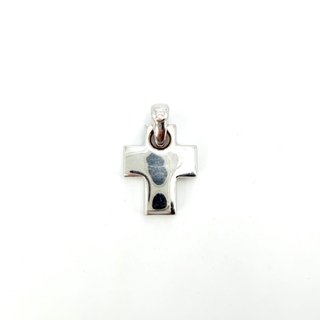 Colgante Cruz de oro blanco de 18k, 3.71 g.