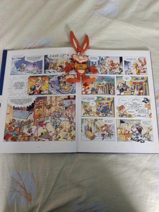 Libro y Figura Quicky Nesquik
