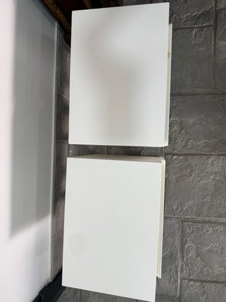 2 Mesitas de Noche Blancas