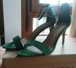 Sandalias CORINA verdes tira tobillo T40
