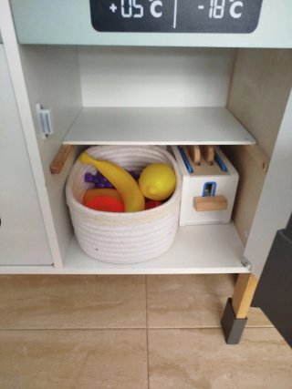 Cocinita de juguete con accesorios