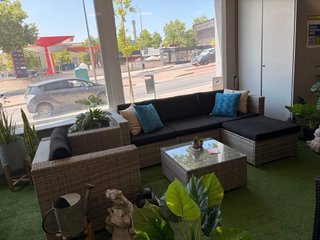 CONJUNTO DE SOFAS DE JARDIN + MESA DE CENTRO NUEVO
