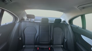 Mercedes-Benz Clase C 180 115 kW (156 CV)